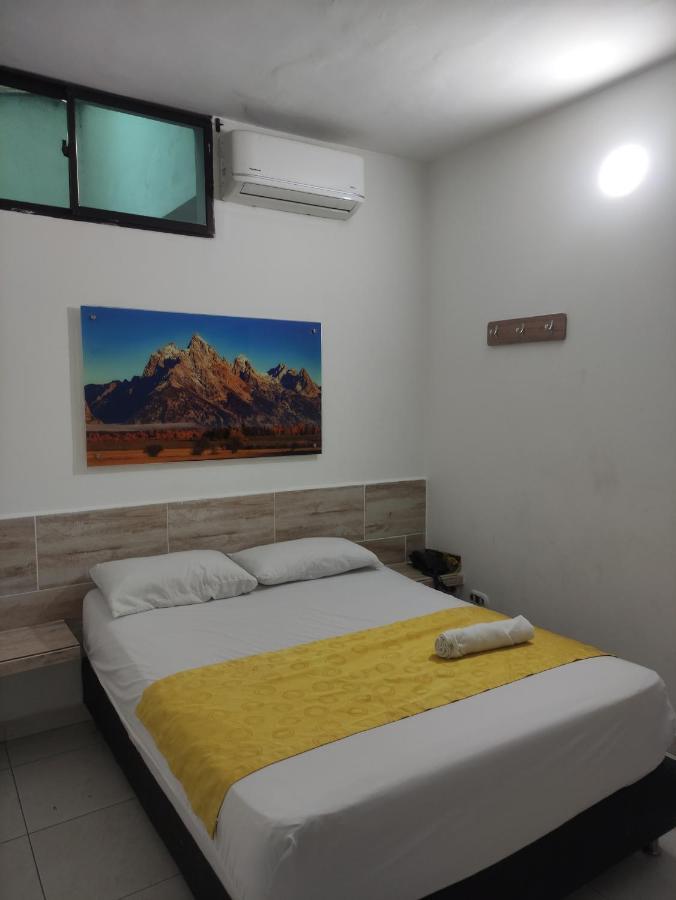 Hotel Brisas Μεντεγίν Εξωτερικό φωτογραφία