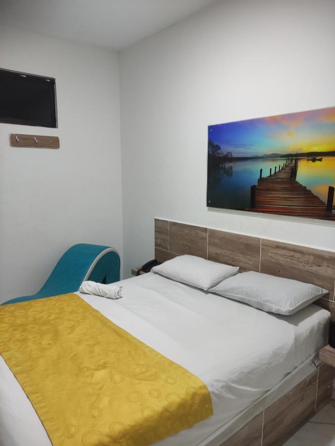 Hotel Brisas Μεντεγίν Εξωτερικό φωτογραφία